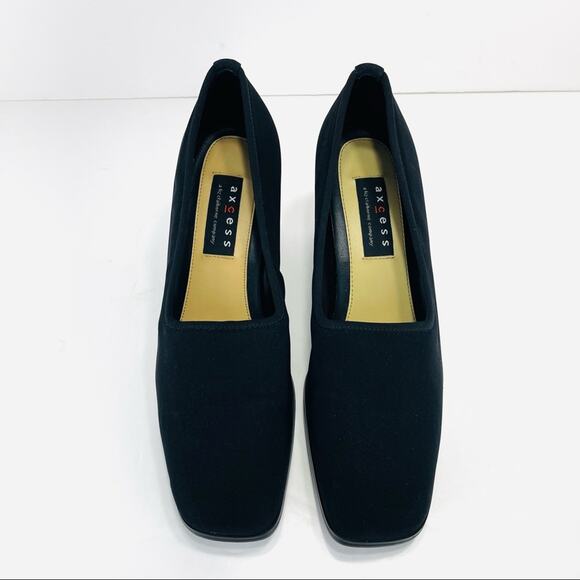 Axcess Mover Black Pumps Size 8 Fabric Upper Leather lining Closed Squared Toe - Picture 2 of 16